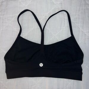 Lululemon Flow Y Bra Nulu Light Support in Black